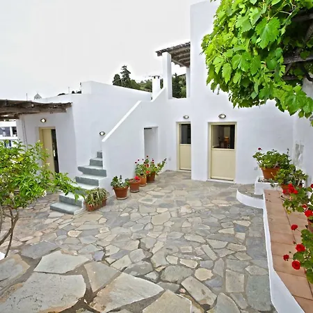 Holiday home Sophia's Traditional House At Lefkes Paros